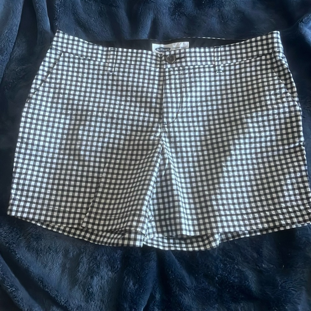Old Navy black and white gingham shorts
